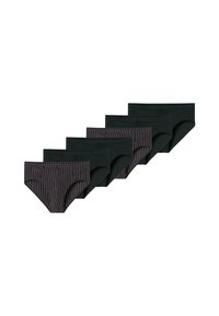 Six slips pour hommes en noir, quatre unis et deux avec des rayures verticales rouges et blanches, disposés en ligne diagonale sur fond blanc.