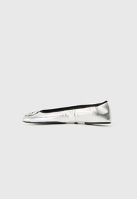 MINNIE TRAVEL BALLET - Ballerina - silver-coloured