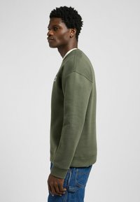 Lee LONG SLEEVE - Sweater - oak moss