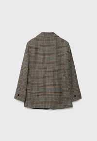 Blazer à carreaux en tons gris et bruns, doté d'une coupe croisée simple, de revers crantés et de deux boutons noirs aux manches.