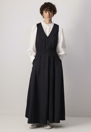 WITH ELASTIC WAIST - Maxikjoler - black