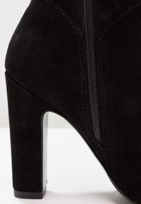 ALDO Botas de tacón - black