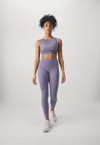 Nike Performance ONE - Tajice - daybreak/black