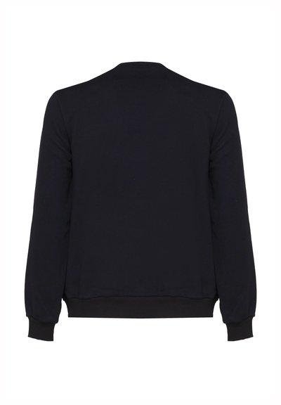 Felpa nera a maniche lunghe con collo rotondo a costine e polsini, caratterizzata da una texture liscia e un design semplice e minimalista.