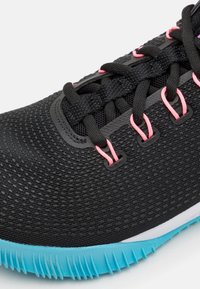 Nike Performance ZOOM HYPERACE 2 SE UNISEX - Håndboldsko - black/pink