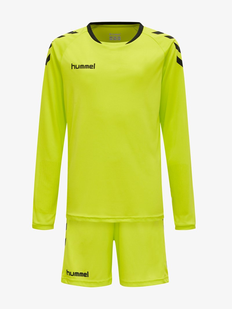 Langærmet, lys gul sportstrøje med sorte accenter og logo; parret med matchende shorts; lavet af letvægts, åndbart stof.