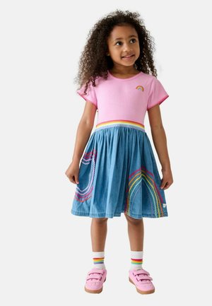 REGULAR FIT - MOCKABLE - Hverdagskjole - pink
