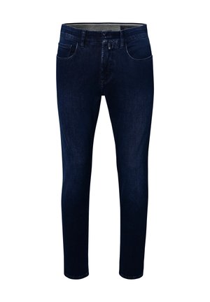 Dunkelblaue Denim-Jeans mit slim Fit, Fronttaschen und einer einzelnen Münztasche. Der Stoff zeigt eine subtile Textur und leichte Verfärbungen.