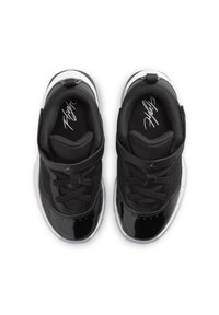 Jordan JORDAN STAY LOYAL 3 UNISEX - Sportbačiai - black/mtlc gold-white-football grey