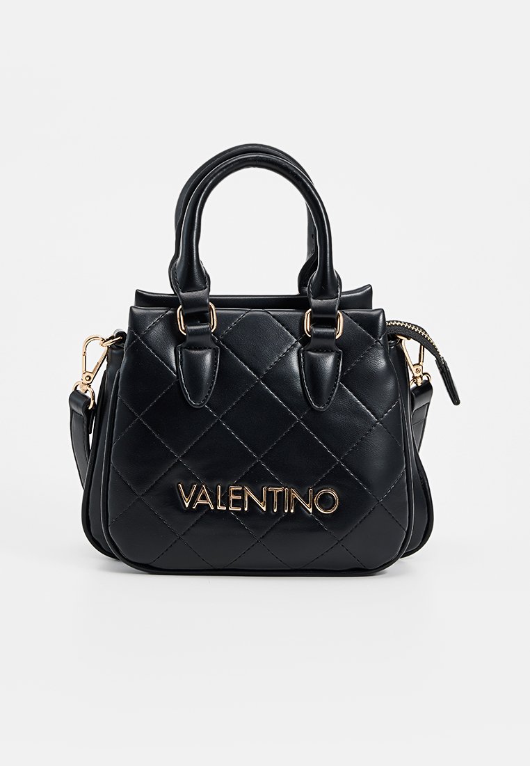 Schwarze gesteppte Valentino Handtasche mit zwei Griffen, goldenen Beschlägen, Reißverschluss und abnehmbarem Schulterriemen.