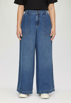 QS TAILLE MI-HAUTE  WIDE LEG ÉLASTIQUE - Relaxed fit jeans - blau