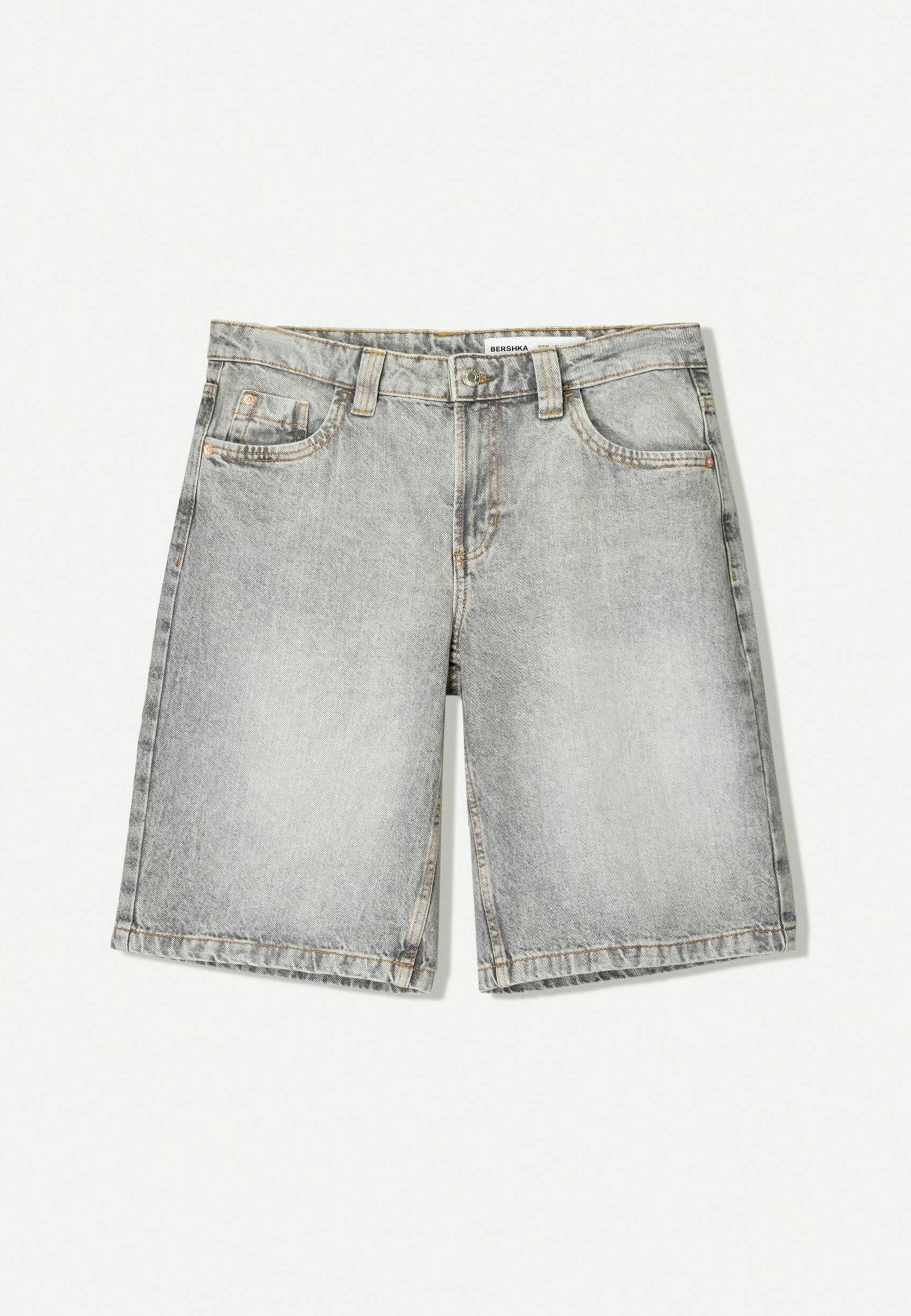 【INCHANT ME】Gray Catwash Bermuda Wide Denim WIDE MULTI-CARGO DENIM BERMUDA SHORTS - Mid-grey | ZARA