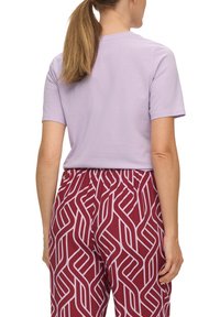 s.Oliver BLACK LABEL T-Shirt print - lavendel