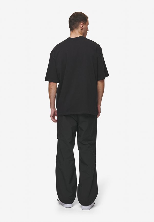 DOYER OVERSIZED TEE - Print T-shirt4