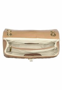 Borsa a mano in pelle marrone con finiture in oro. L'interno presenta una fodera chiara, scomparti multipli e una tasca con zip.