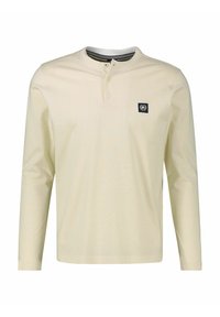 Unselected, foam white 