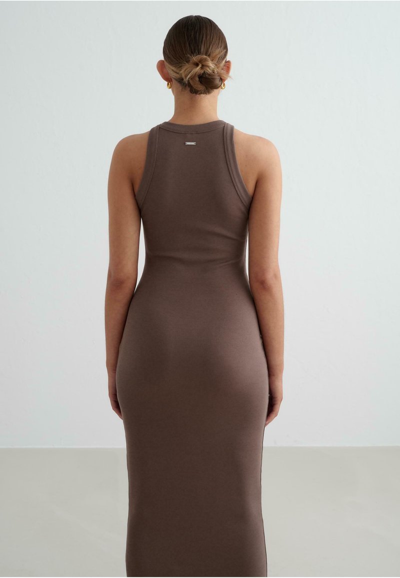 aim'n EASE TANK - Shift dress - brown - Zalando