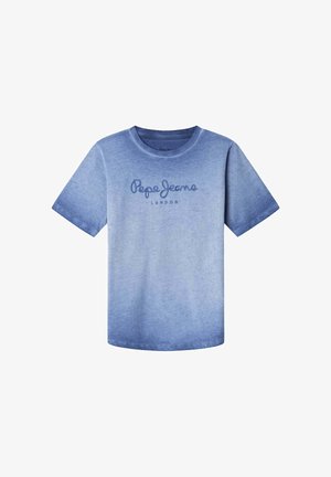 Camiseta de degradado azul con mangas cortas, cuello redondo y logo "Pepe Jeans London" impreso en azul más oscuro sobre el pecho.