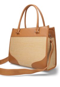 Tan läderhandväska med vävd framsida av naturliga fibrer, dubbla topphandtag, avtagbar axelrem och silverfärgade detaljer.