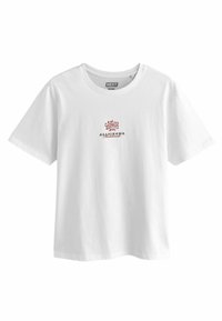 Hvid bomulds t-shirt med rød og grøn tekst med "ASAHIKAWA" og "Hokkaido" under et indviklet blomsterdesign på forsiden.