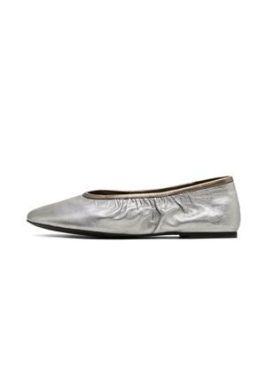 Silver leather ballet flat with gathered detailing along the collar, pointed toe, and flat sole. Smooth texture and minimalist design.