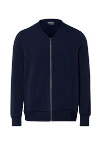 Chaqueta de cremallera azul marino fabricada en un tejido suave, con cuello, puños y dobladillo acanalados, un diseño elegante y sin patrones o acentos visibles.