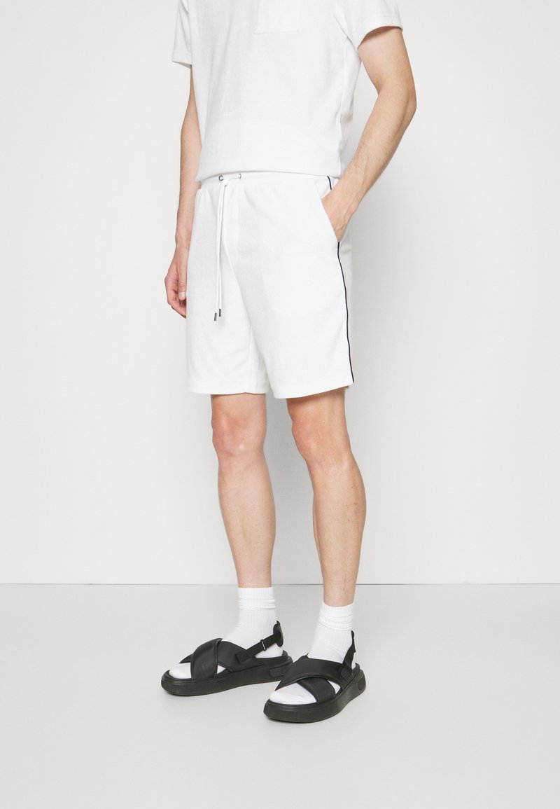 Michael Kors PIPED Shorts white/blanco Zalando.es
