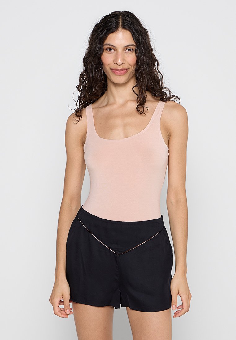 Triumph Body beige Triumph Body beige