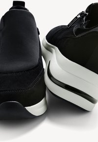 Tamaris COMFORT  - Belebújós cipők - black