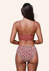 Cupshe TWIST KEYHOLE FLORAL SET - Bikiny - red