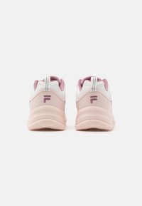 Fila STRADA DREAMSTER - Tenisky - white/mauve chalk