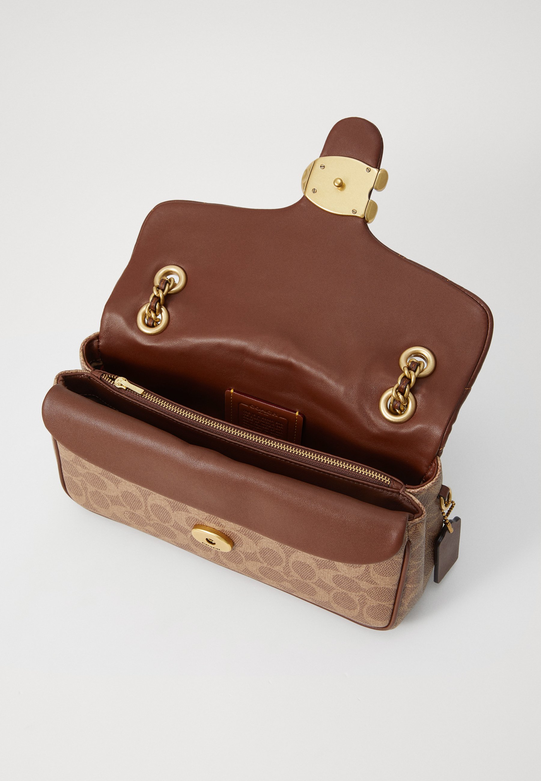 COACH TABBY SHOULDER BAG 26 IN SIGNATURE CANVAS WITH QUILTING