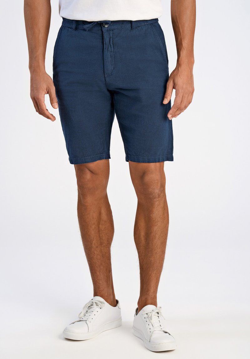 Lindbergh Shorts - navy