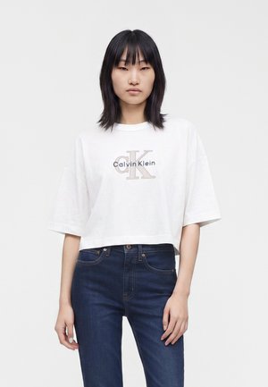 Calvin Klein Jeans, OS CROPPED DENIM APPLIQUE MONOLO - T-shirt con stampa - bright white