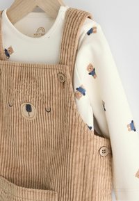 Thumbnail Image 8