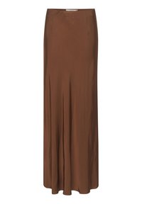 Bruine satijnen maxi-rok met een gladde textuur, voorzien van een aansluitende taille en een lichte uitloop naar de zoom, verfraaid met een klein logo aan de voorkant.