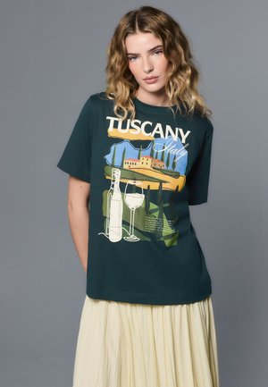 Next, REGULAR FIT -  SHORT SLEEVE CREW NECK T-SHIRT  . - T-Shirt print - green