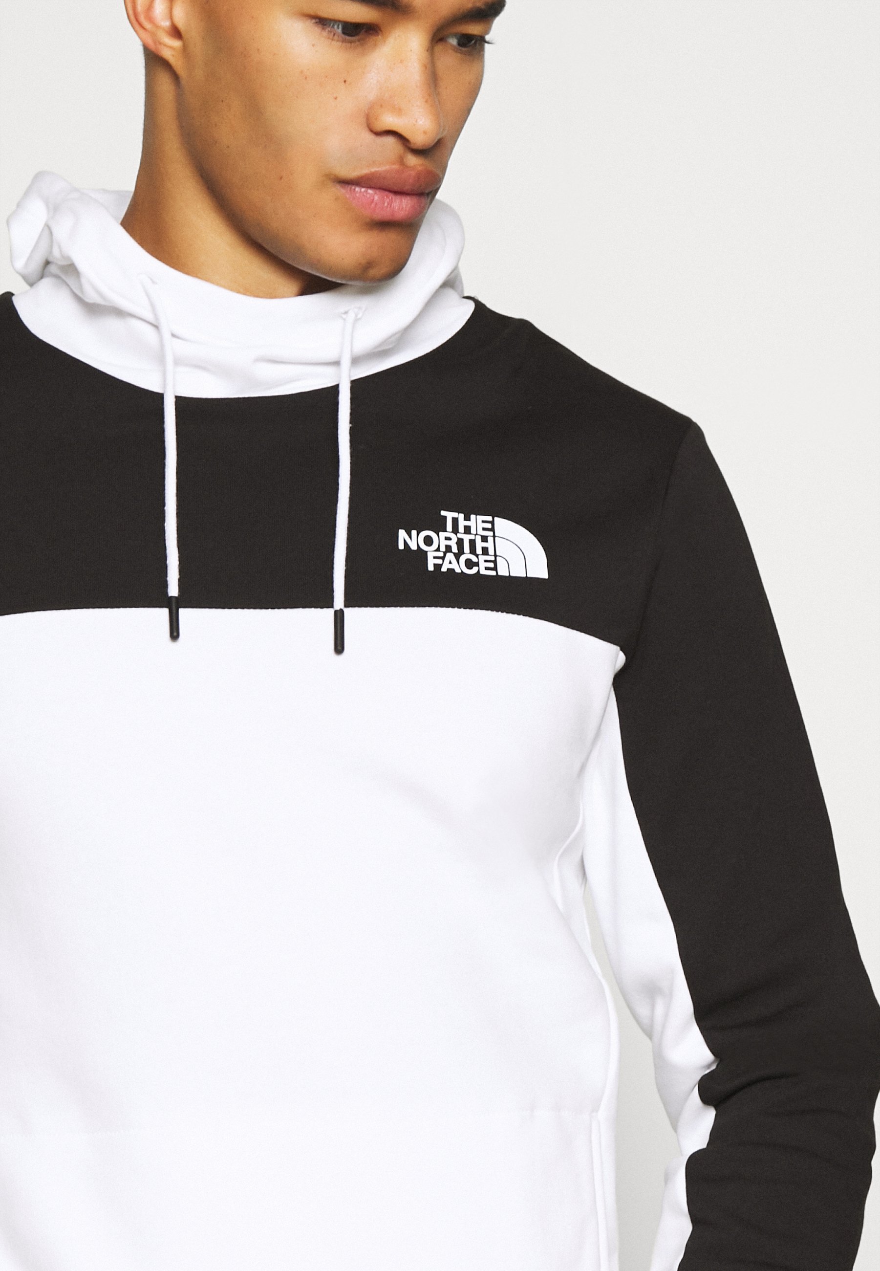 the north face black and white hoodie