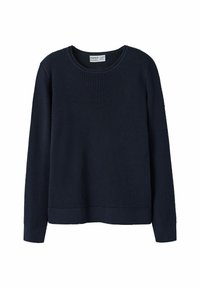 Granatowy sweter z długim rękawem wykonany z teksturowanej dzianiny, z okrągłym dekoltem oraz prążkowanymi mankietami i dołem.