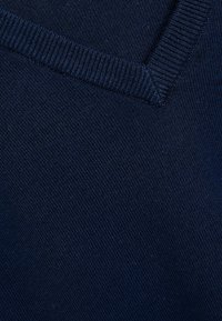 Next Sweter