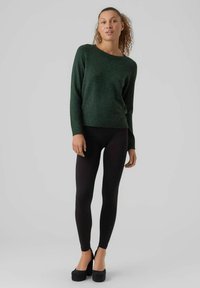 Vero Moda VMDOFFY O NECK BLOUSE - Trui - greener pastures