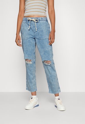 RELAXED EASY JEAN  DEST - Bootcut jeans - light indigo