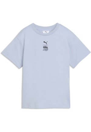T-shirt bleu clair à manches courtes avec col rond, petit logo Puma noir et impression graphique sur la poitrine.