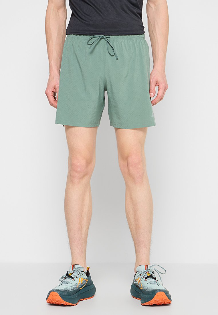 New Balance Korte broeken groen New Balance Korte broeken groen