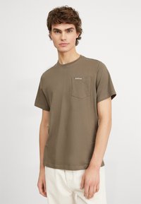 Barbour - LANGDON POCKET TEE - Basic T-shirt - tarmac Thumbnail Image 1