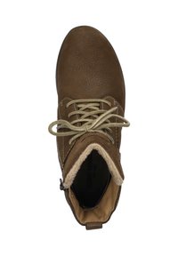 Czarne skórzane botki z teksturowaną cholewką, sznurówką oraz sztucznym futerkiem przy kostce. Gładkie wewnętrzne wykończenie i wzmocniony obcas.