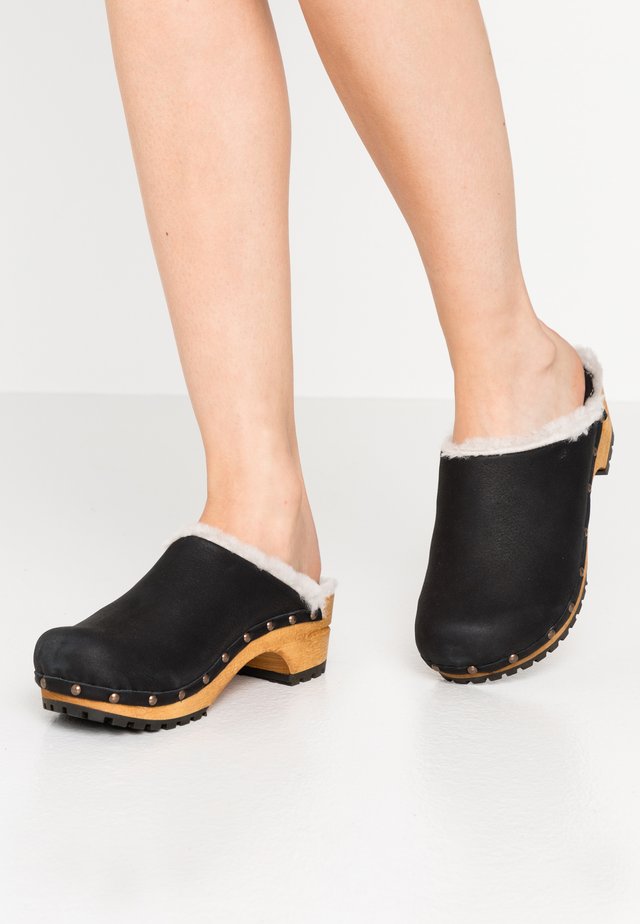 HESE OPEN - Clogs - black