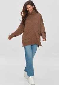 Makadamia - Sweter