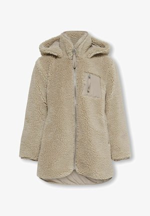 Beżowa kurtka polarowa z kapturem, zapinana z przodu na zamek błyskawiczny, z zasuwaną kieszenią na piersi, wykonana z miękkiego, teksturowanego materiału przypominającego misia teddy.