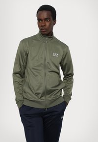 EA7 Emporio Armani TRAIN CORE SUIT - Treningas - green/blue